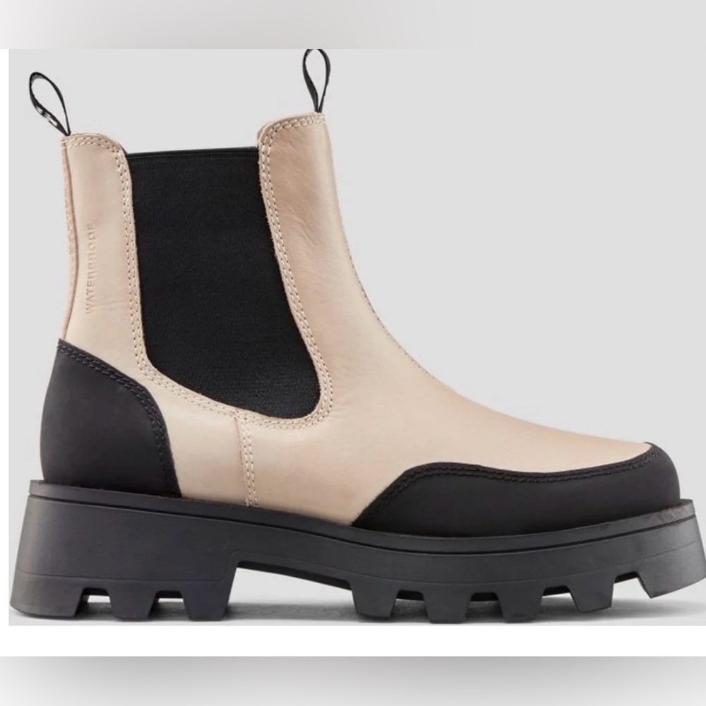 BRAND NEW! Cougar Women's Shani Leather Waterproof Boot with PrimaLoft Cream
